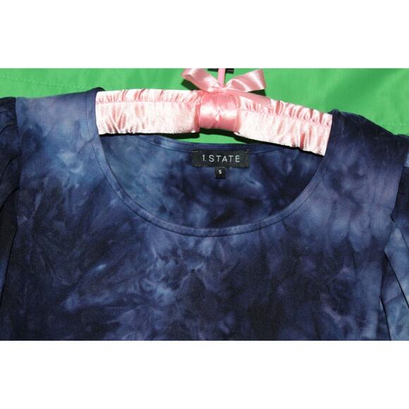 1. State Navy Grey Top Size Women's Small - Picture 2 of 3